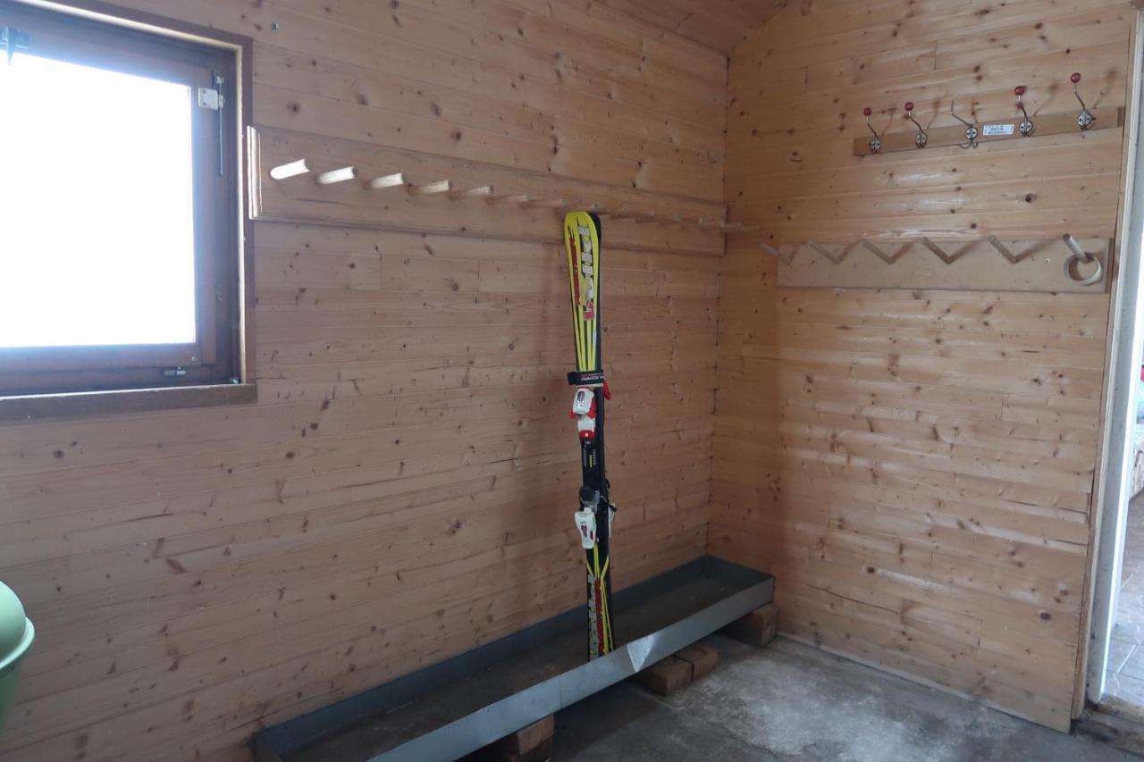 Chata U Zmrzlyho Vrchlabí Exteriör bild